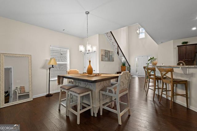 1053 Shadow Glen Drive, Fairburn, GA 30213