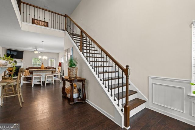 1053 Shadow Glen Drive, Fairburn, GA 30213