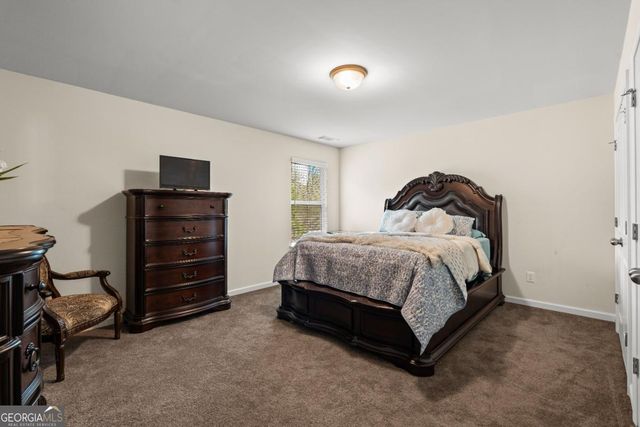1053 Shadow Glen Drive, Fairburn, GA 30213