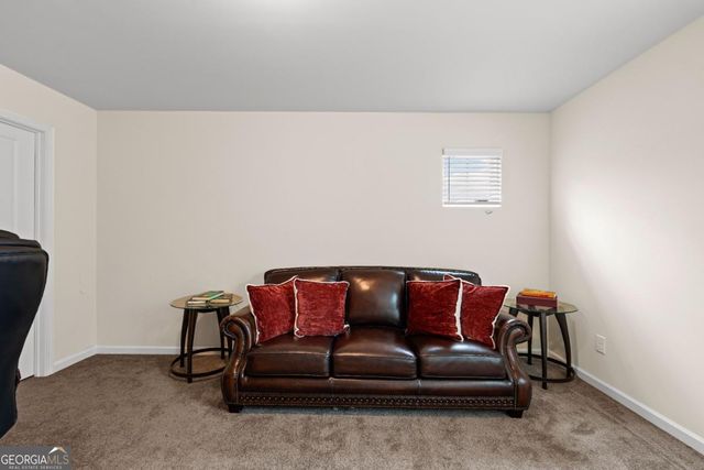 1053 Shadow Glen Drive, Fairburn, GA 30213