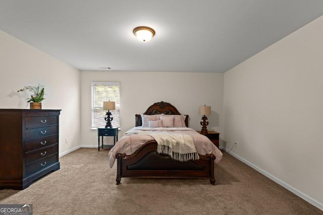 1053 Shadow Glen Drive, Fairburn, GA 30213