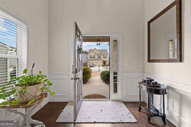 1053 Shadow Glen Drive, Fairburn, GA 30213