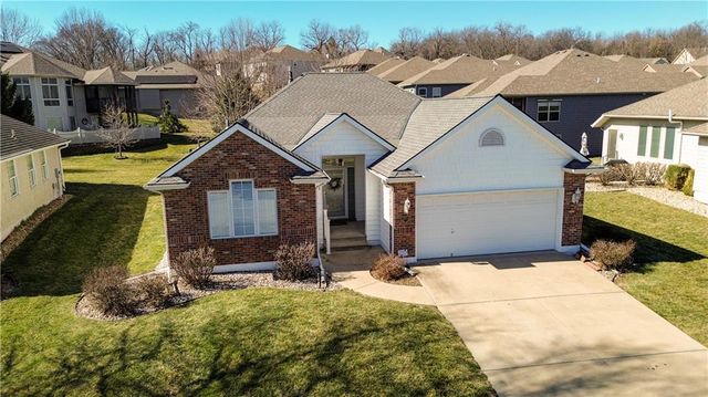 1904 S Davis Avenue, Independence, MO 64057