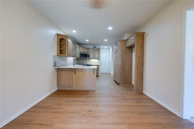 1904 S Davis Avenue, Independence, MO 64057