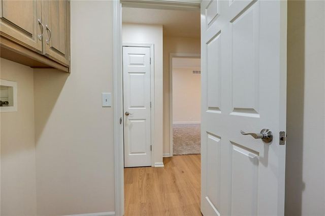 1904 S Davis Avenue, Independence, MO 64057