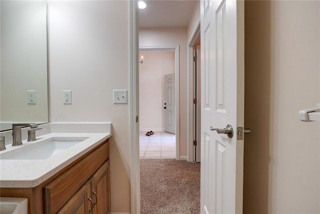 1904 S Davis Avenue, Independence, MO 64057