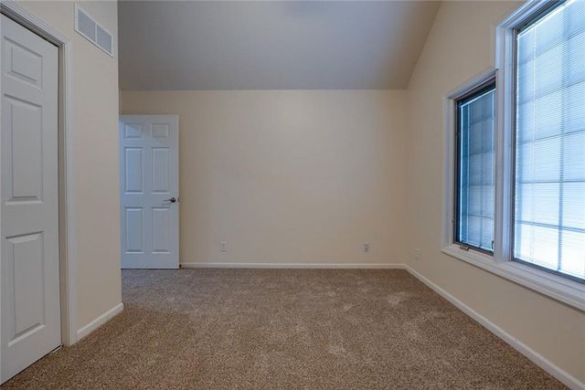 1904 S Davis Avenue, Independence, MO 64057