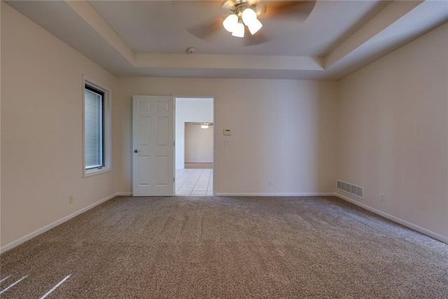 1904 S Davis Avenue, Independence, MO 64057