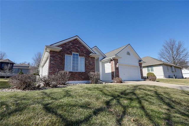 1904 S Davis Avenue, Independence, MO 64057