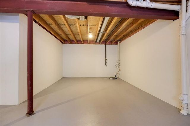 1904 S Davis Avenue, Independence, MO 64057