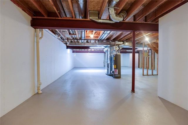 1904 S Davis Avenue, Independence, MO 64057