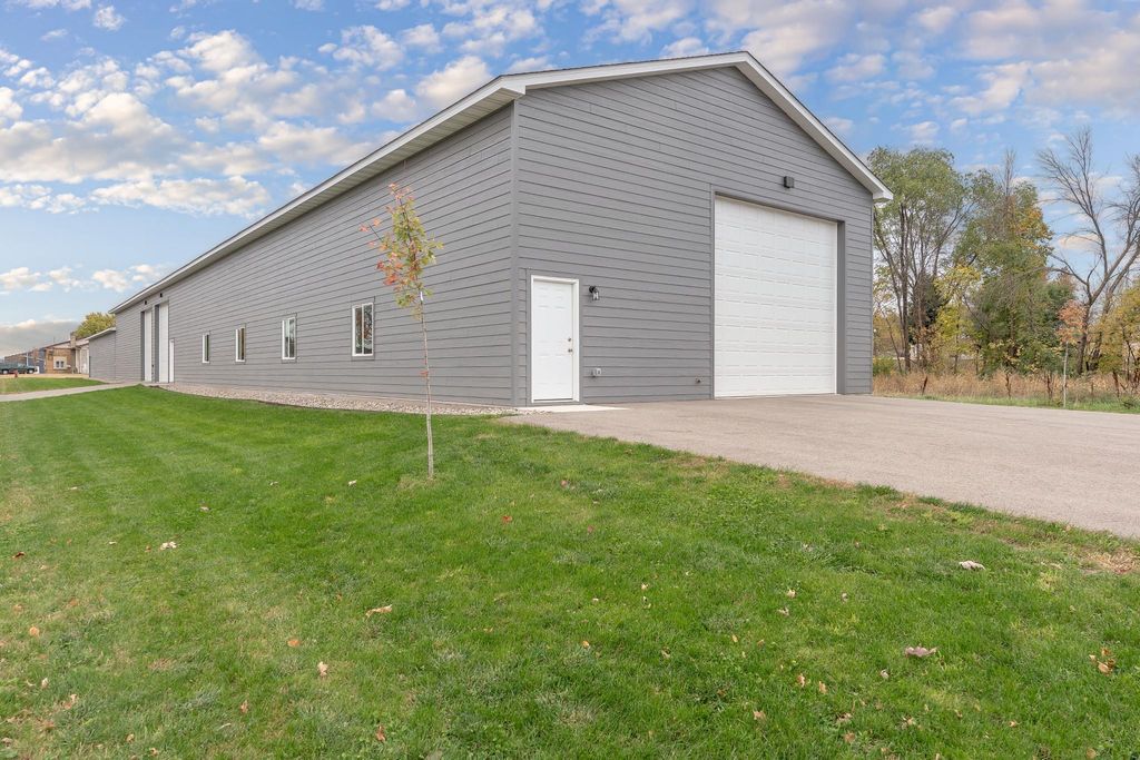 117 Railroad Street W, Norwood Young America, MN 55368 — exterior