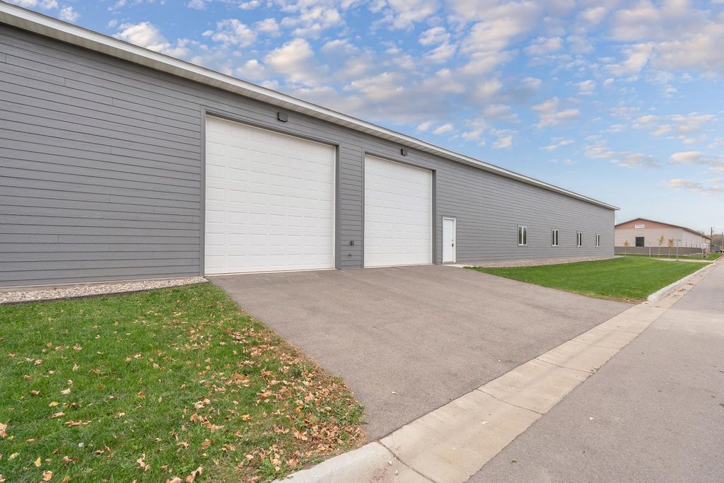 117 Railroad Street W, Norwood Young America, MN 55368 — photo 2