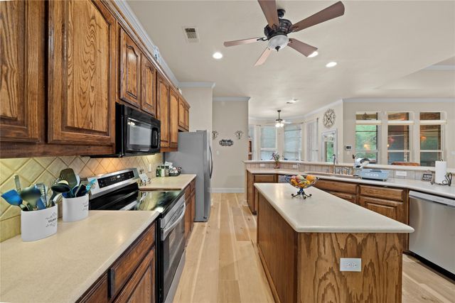 1620 Linda Drive, Sherman, TX 75090