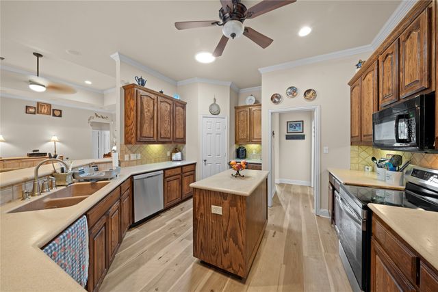 1620 Linda Drive, Sherman, TX 75090