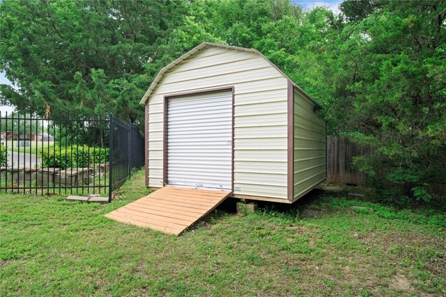 1620 Linda Drive, Sherman, TX 75090