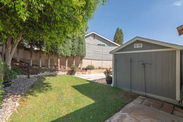 8251 Bent Tree, Riverside, CA 92509