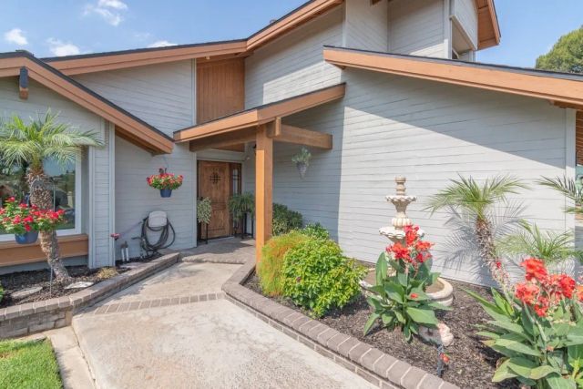 8251 Bent Tree, Riverside, CA 92509