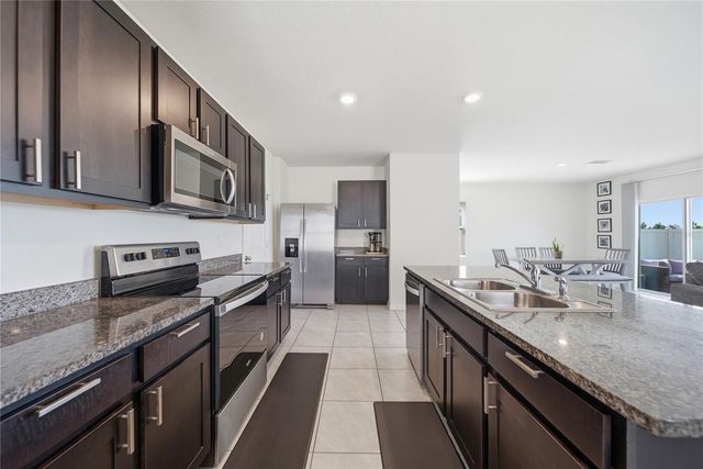 10885 PENNY GALE LOOP, San Antonio, FL 33576