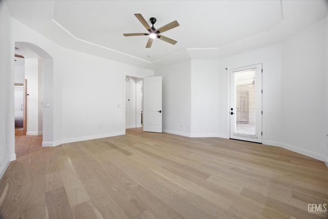 12612 Locksley Drive, Bakersfield, CA 93311
