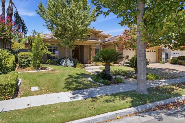 12612 Locksley Drive, Bakersfield, CA 93311