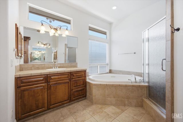 12612 Locksley Drive, Bakersfield, CA 93311