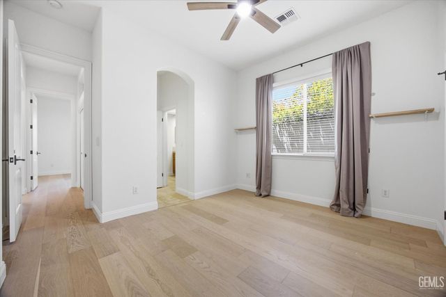12612 Locksley Drive, Bakersfield, CA 93311