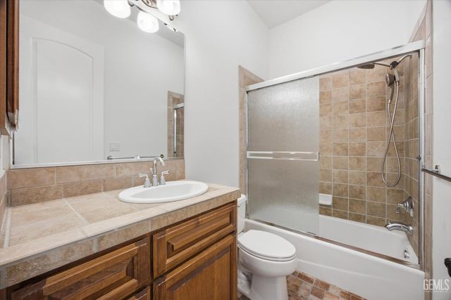12612 Locksley Drive, Bakersfield, CA 93311