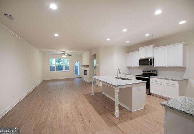5366 Gray Birch Bend, Flowery Branch, GA 30542
