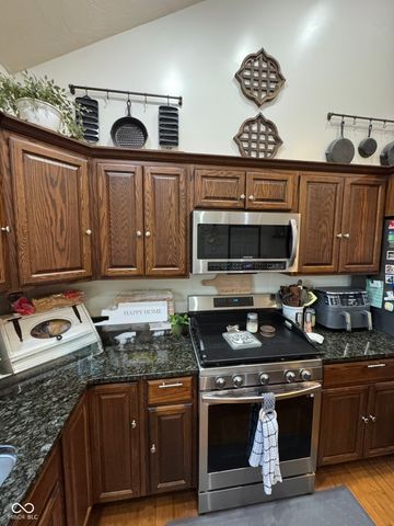 2125 County Line Road, Batesville, IN 47006