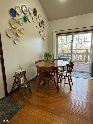 2125 County Line Road, Batesville, IN 47006