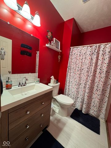 2125 County Line Road, Batesville, IN 47006