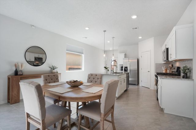 2368 Talisker Street NE, Rio Rancho, NM 87144