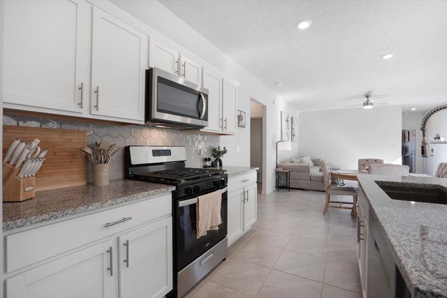 2368 Talisker Street NE, Rio Rancho, NM 87144