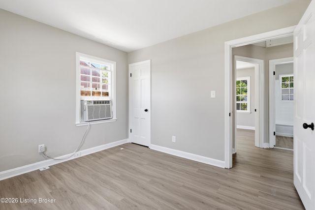 1019 W Indian Trail, Louisville, KY 40213