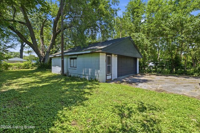 1019 W Indian Trail, Louisville, KY 40213