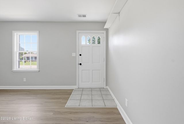 1019 W Indian Trail, Louisville, KY 40213