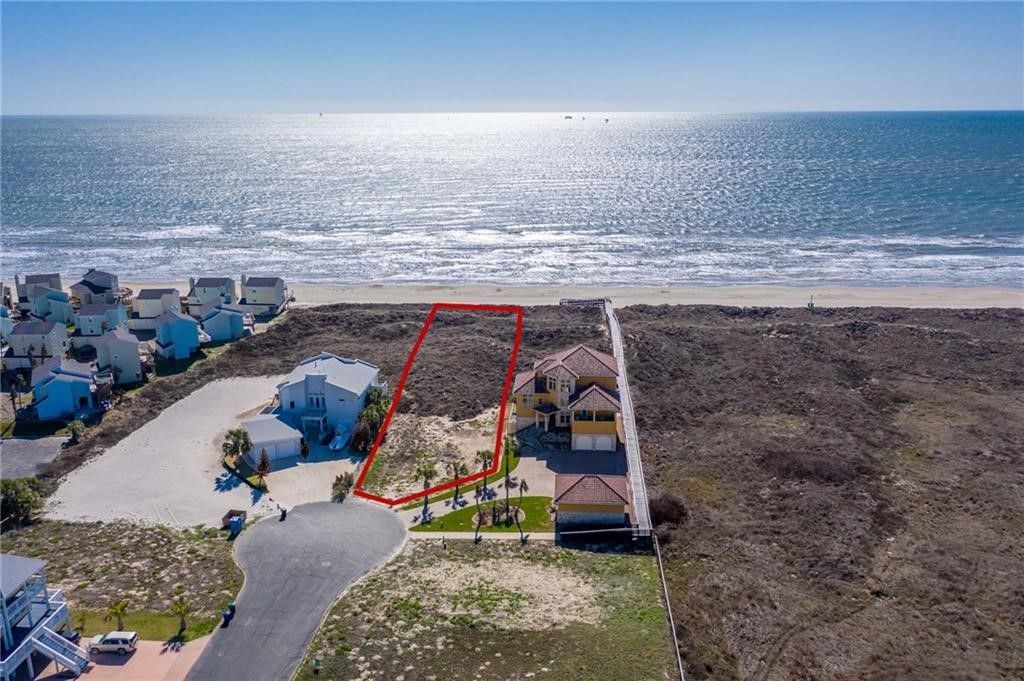101 Beach View Dr, Port Aransas, TX 78373 — photo 2