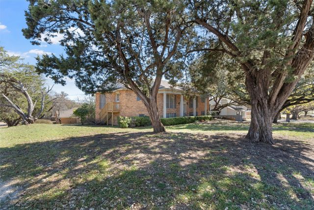 2831 Wooded Acres Drive, Waco, TX 76710