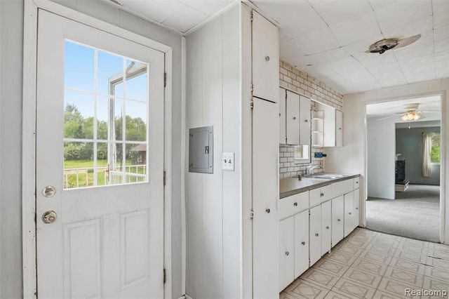 43625 Harris Road, Belleville, MI 48111