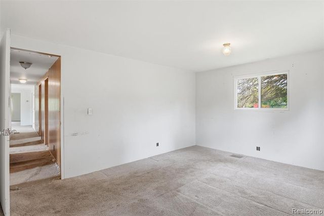 43625 Harris Road, Belleville, MI 48111