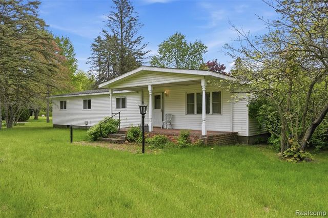 43625 Harris Road, Belleville, MI 48111