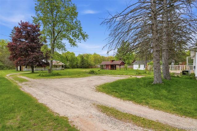 43625 Harris Road, Belleville, MI 48111