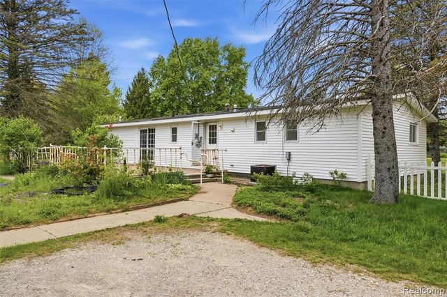 43625 Harris Road, Belleville, MI 48111