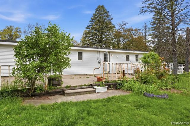 43625 Harris Road, Belleville, MI 48111