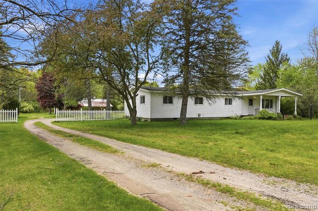 43625 Harris Road, Belleville, MI 48111