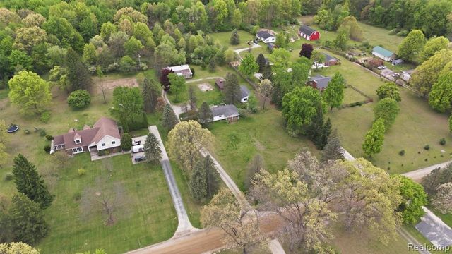 43625 Harris Road, Belleville, MI 48111