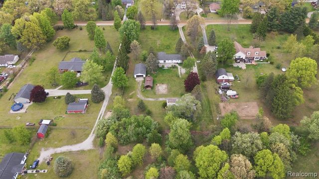 43625 Harris Road, Belleville, MI 48111