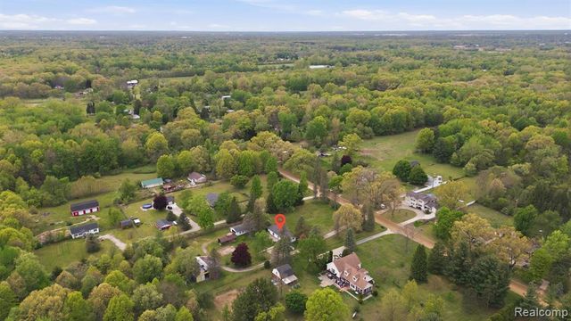 43625 Harris Road, Belleville, MI 48111