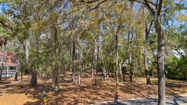 17 Millwright Dr, Hilton Head Island, SC 29926